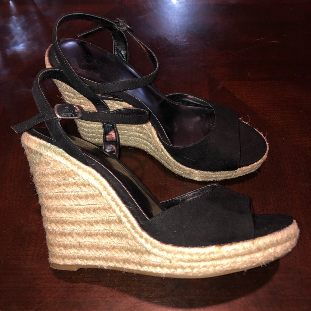 Carlos by Carlos Santana Wedge Black Sandals